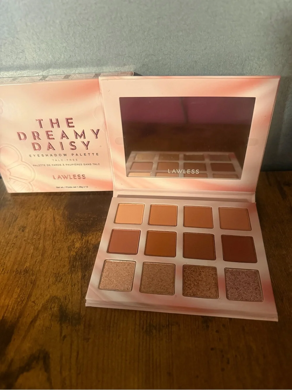 LAWLESS Dreamy Daisy Eyeshadow Palette-Pink, Rose, Brown & Shimmer-12 x 1.28g